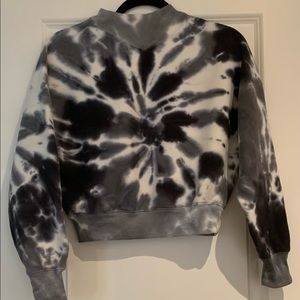 Trendy cropped sweater